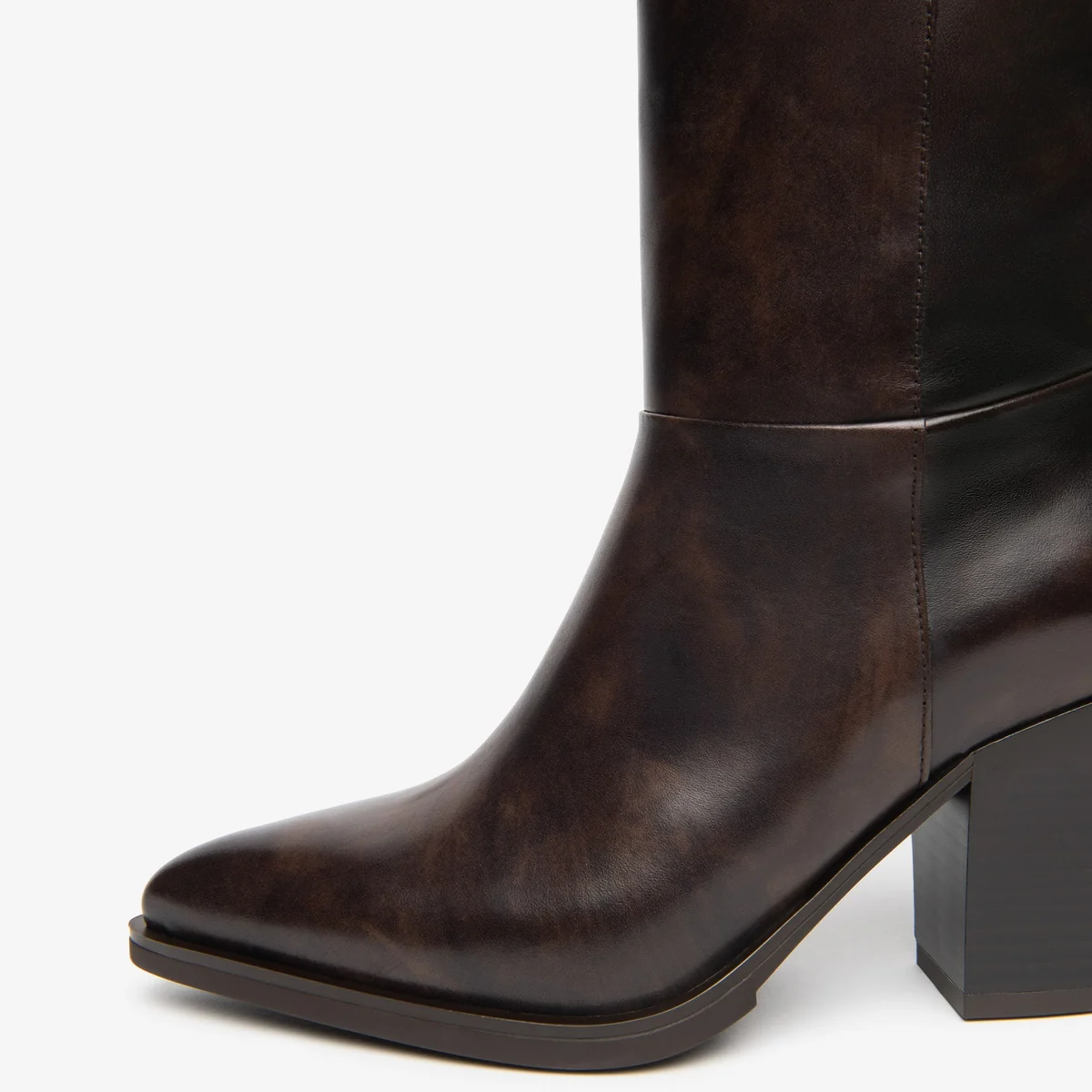 Publicsabateria: Tu tienda de calzado y accesorios 79 Bota I617144D Caffe de Nero Giardini