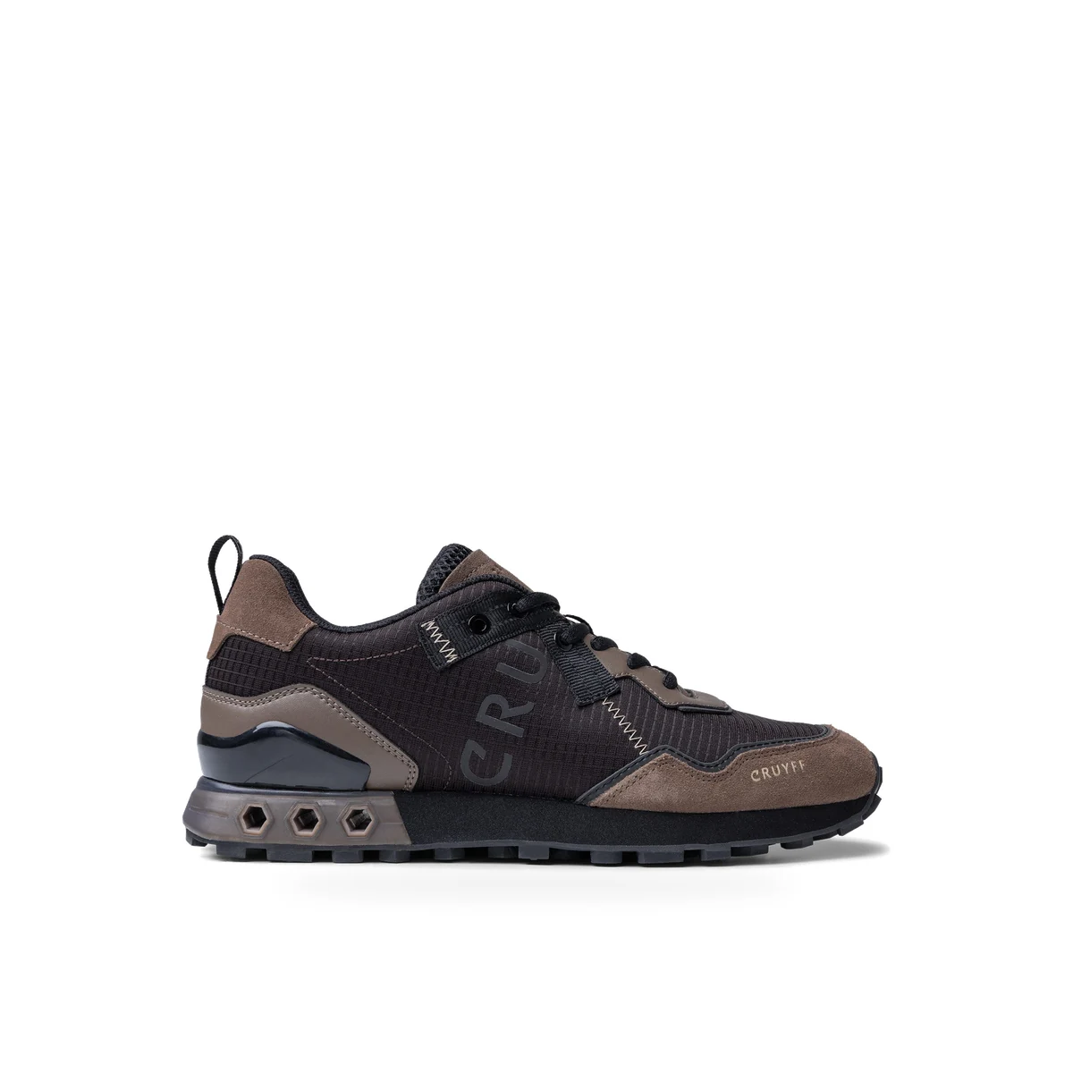 Publicsabateria: Tu tienda de calzado y accesorios 104 Deportivo Superbia Hex-Tech Dark Brown de Cruyff